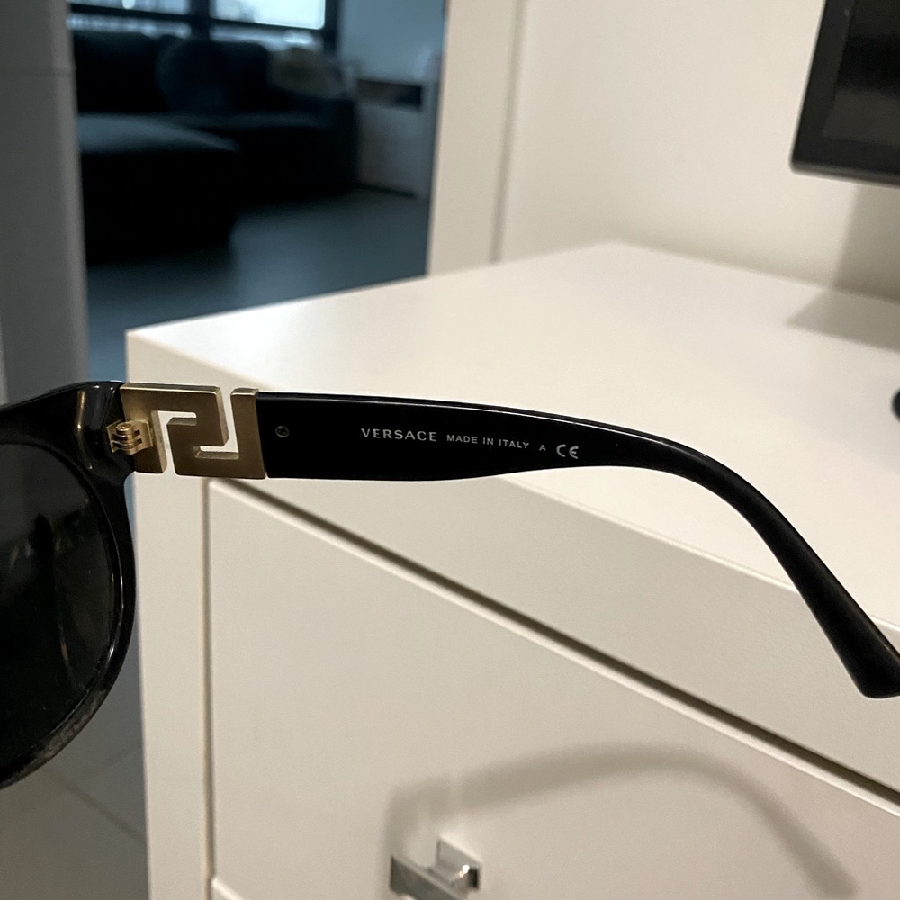 Versace sunglasses🏆 - Picture 3 of 7